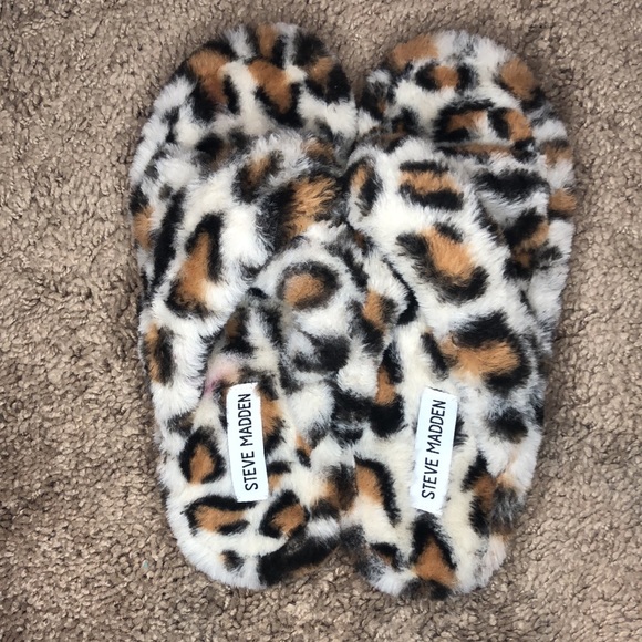Steve Madden Shoes - NWOT Steve Madden Kadyn slipper shoes